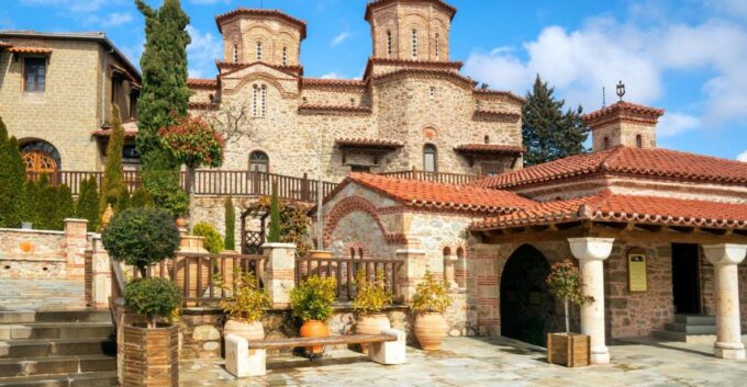 Kalambaka: Varlaam Monastery Self-Guided Walking Audio Tour - Architectural Marvels
