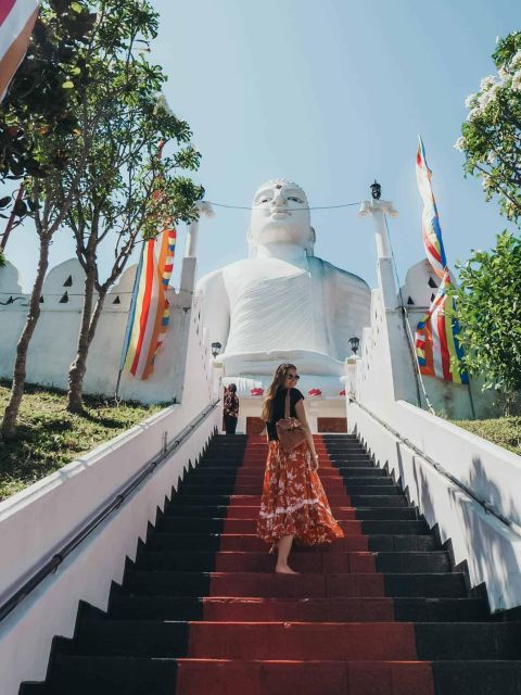 Kandy: Private Guided City Tours by Tuk Tuk Sightseeing Tour - Scenic Kandy Views