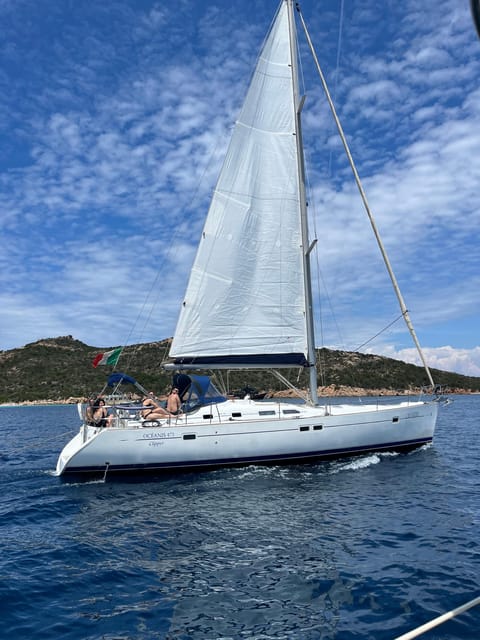 Lavezzi and Cavallo Islands: Private Sailing Tour - Meeting Point and Return Location