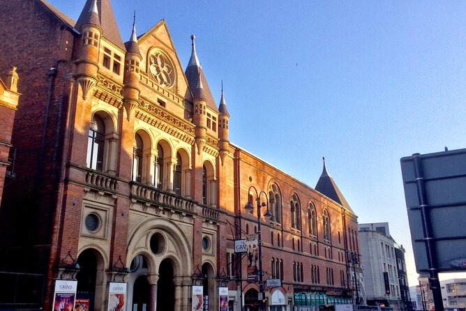 Leeds Scavenger Hunt and Sights Self-Guided Tour - How to Access the Tour