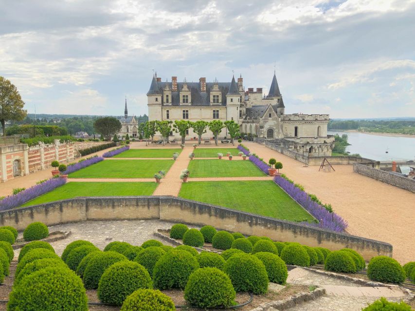 Loire Valley: Amboise Royal Château Entrance Ticket - Nearby Attractions