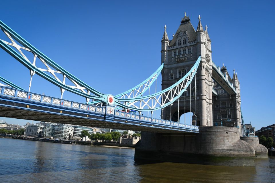 London: Castles & Bridges Southbank Walking Tour - Marveling at Tower Bridge