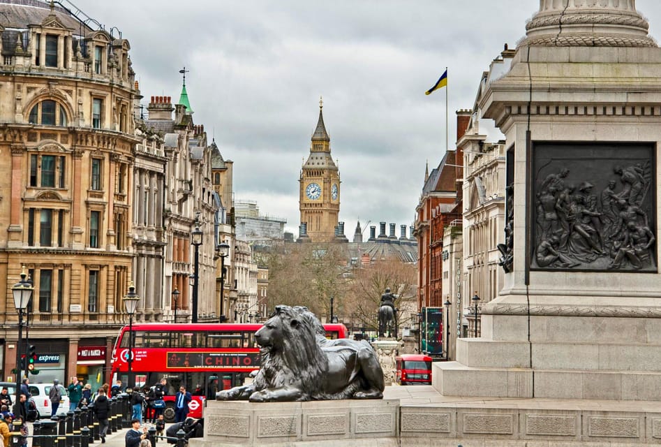 London Life: Piccadilly to St Paul's Cathedral Walking Tour - Engaging With Expert Guide