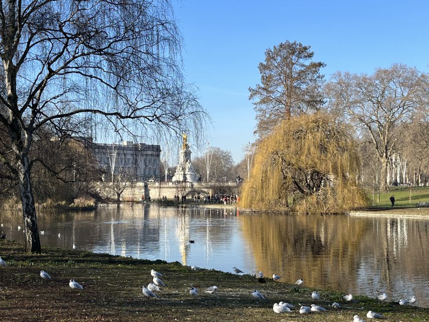 London: Royal Family and Changing of the Guards Walking Tour - Tips for an Enjoyable Experience