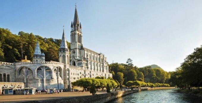 Lourdes: Private Guided Tour in the Sanctuary - Customer Feedback