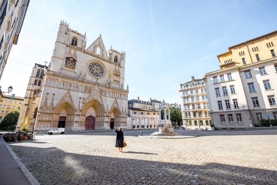 Lyon Cinema and Miniature Museum and Old Town Private Tour - Group Type