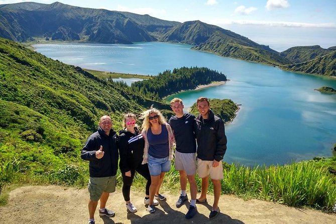 Minibus – Lake Tour – Sete Cidades / Lagoa Do Fogo – Full Day (Shared) - Ask Away