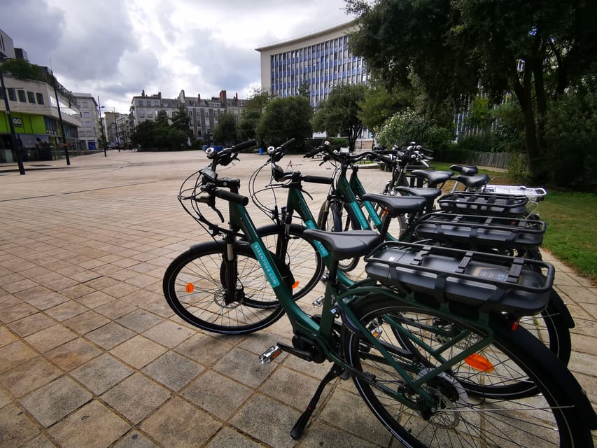 Nantes: Panoramic Tour by Electric Bike - Discovering Local Landmarks