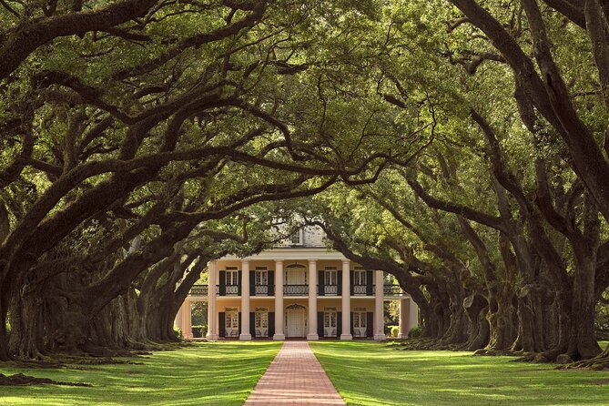 N'Awlins Luxury: Laura, Oak Alley or Whitney Plantation Tour W/Transportation - Planning Your Visit