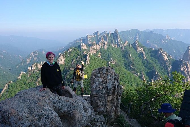 One-Day Tour for Stunning Mt.Seoraksan From Seoul - Booking Your Adventure