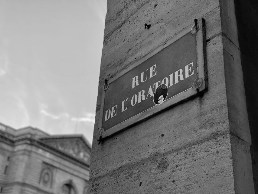 Paris: History of Crime Smartphone Audio Guide Walking Tour - Cancellation Policy