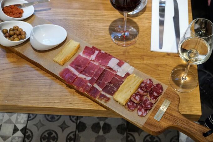 Paris: Latin Quarter Food and Wine Walking Tour at Sunset - What to Expect