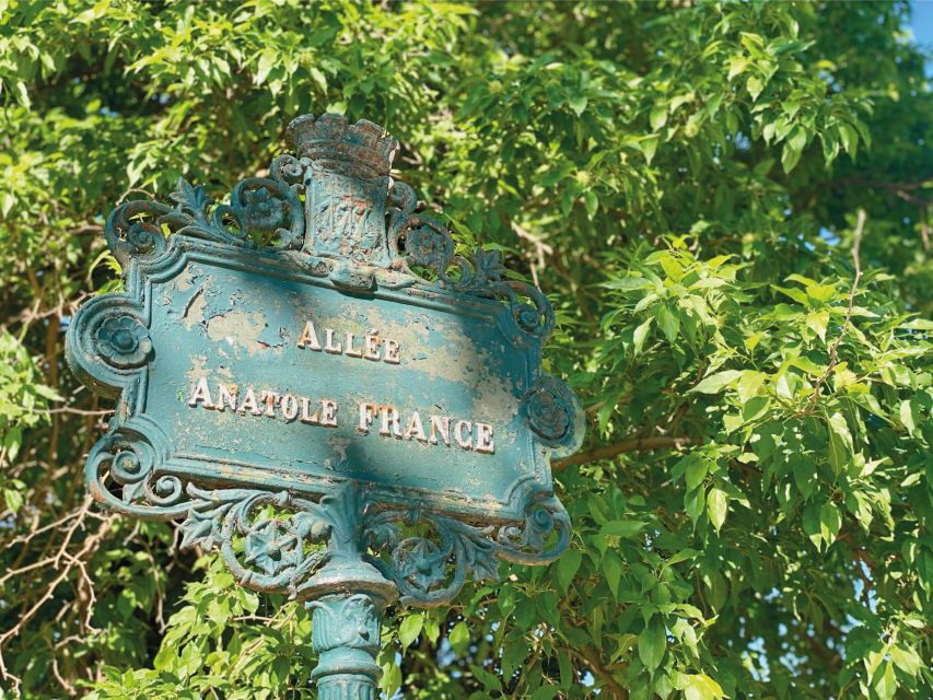 Paris: Smartphone Audio Walking Tour Around the Eiffel Tower - Crossing Jena Bridge