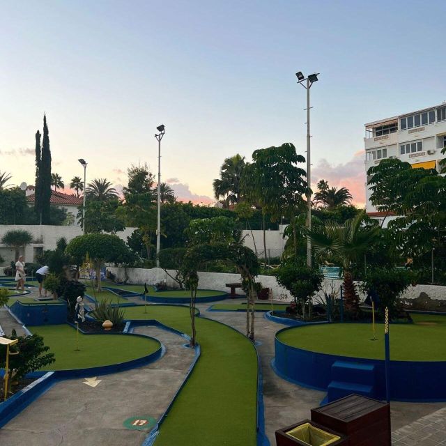 Playa Del Inglés: Minigolf Taidia - Nearby Attractions and Accommodations