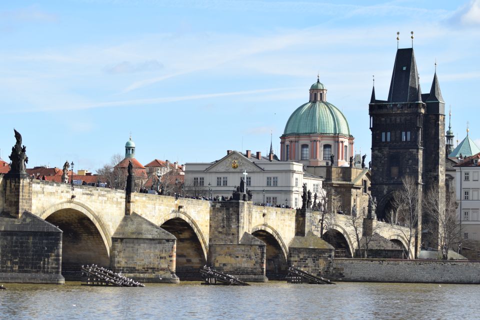 Prague: 3-Hour Evening River Cruise With Dinner - Getting to the Cruise