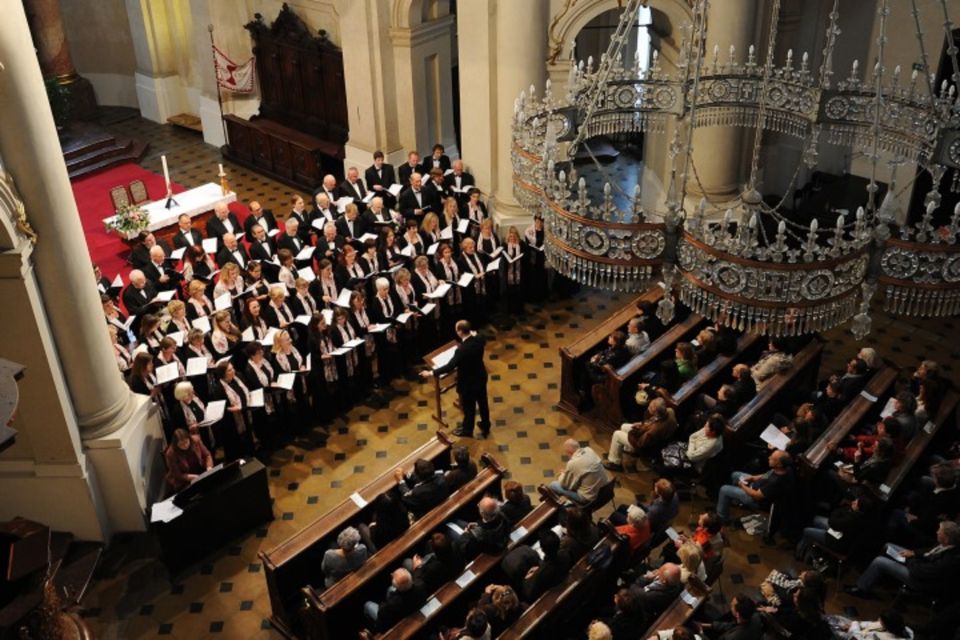 Prague: Classical Concert in St. Nicholas Church - Transportation and Accessibility