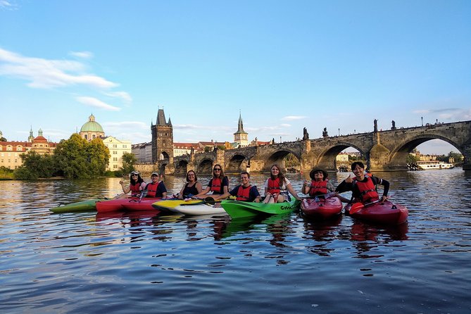 Prague Kayak Tour in City Center - 2 Hours - Suitable for Participants