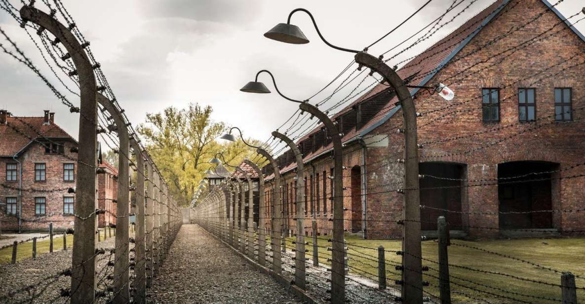 Prague: Tour to Auschwitz Birkenau - Transportation and Pickup