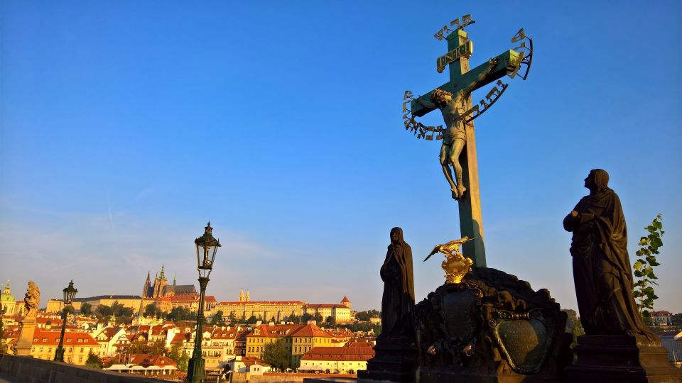 Prague: Vintage Car Ride and Walking Tour - Preparing for the Experience