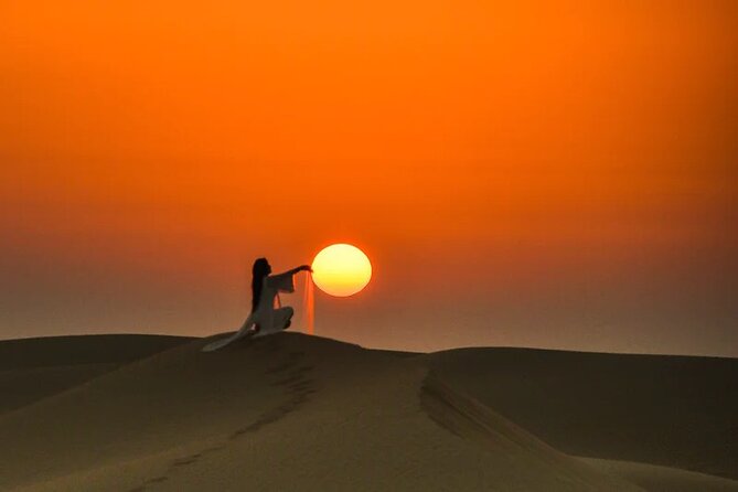 Private 4x4 Sunrise Desert Safari With Refreshments & Camel Ride in Dubai - What to Bring