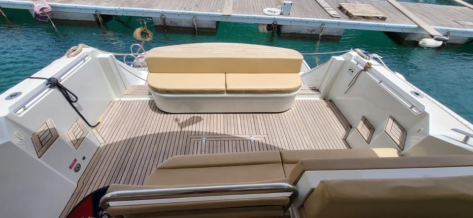 Private Boat Charter Around Gozo, Comino & Blue Lagoon - Onboard Amenities