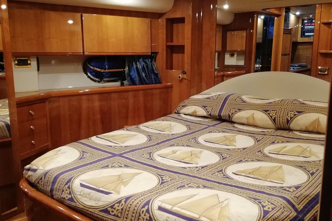 Private Cruise Around Capri - Yacht 50 - Navigating the Amalfi Coast