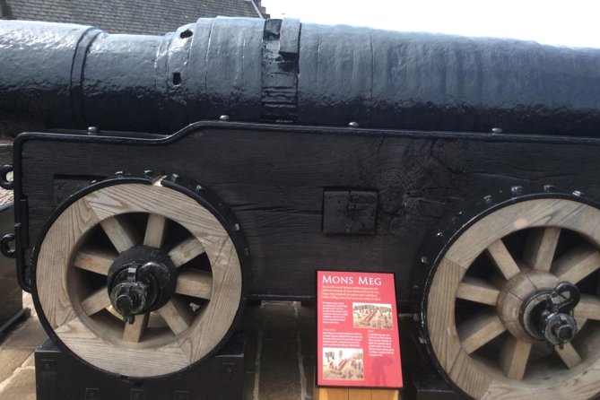 Private Edinburgh Castle Tour - Personalized Attention