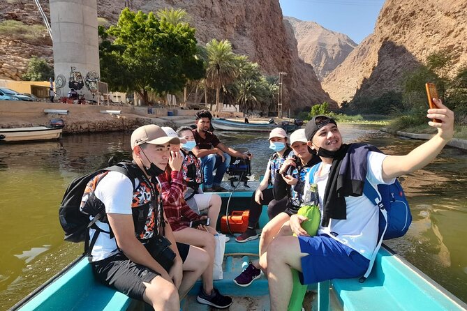 Private Full-Day Wadi Shab and Bimmah Sinkhole Tour - Customer Experiences and Reviews