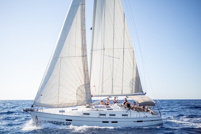 Private Sailing Trips to Dia Island - Sailing With Captain Mario