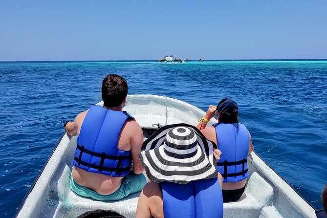 Private Tour to Paradise Island With Snorkel & Manatee Sanctuary - Savoring Local Cuisine