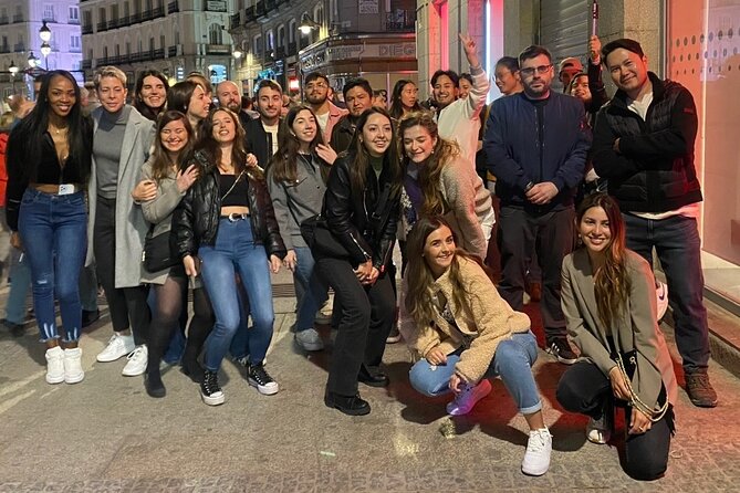 PUBCRAWL Bar and Party Route in Madrid - Pub Crawl Highlights
