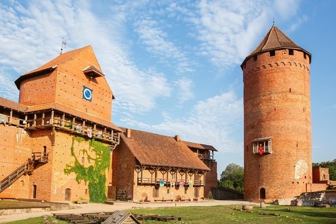 Riga to Tallinn - Sightseeing Transfer - Scenic Sightseeing Stops