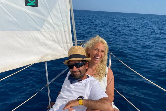Sailing Experience on a 4-Hour Sailboat in Girona - Dining and Refreshments Onboard