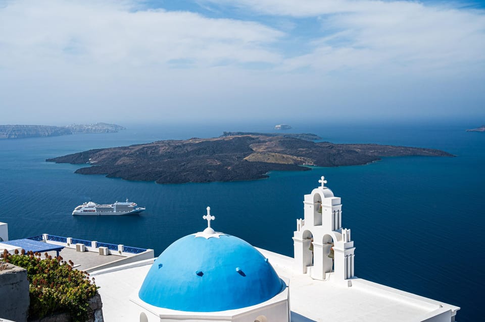 Santorini: Discover the Beauty of Fira by Foot. - Discovering Firas Charm