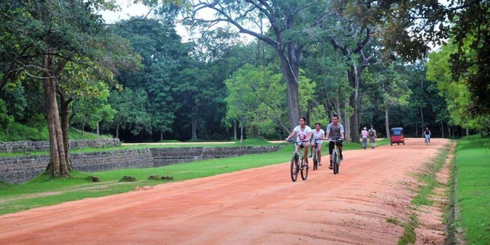 Sigiriya: All Inclusive-Village Cycling Tour! - Traditional Catamaran Ride