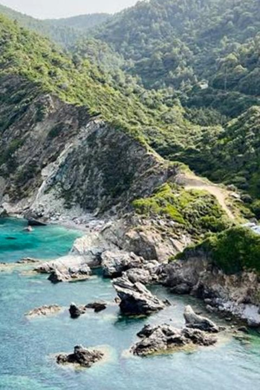 Skopelos: Mamma Mia Cliff Tour - Getting to the Chapel