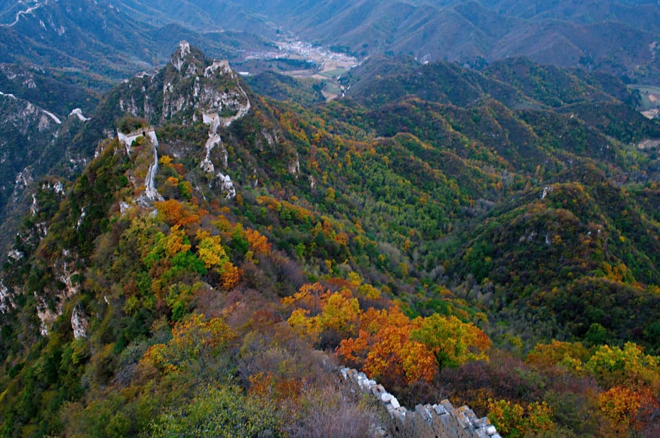 Small Group Hiking Tour From Jiankou Great Wall To Mutianyu - Hiking the Great Wall