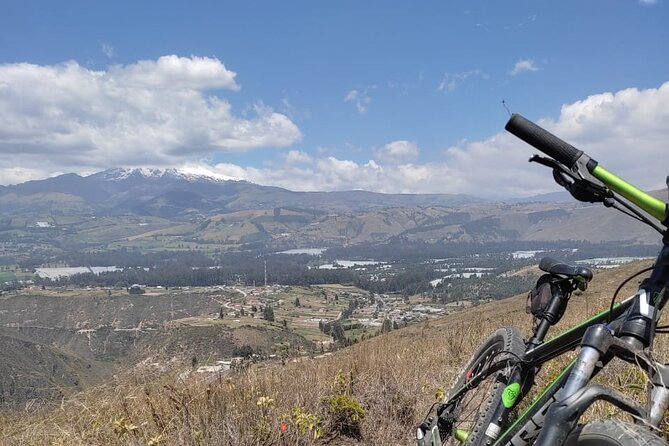 Small-Group Otavalo Market and Middle of the World Mountain Bike Tour From Quito - Traveler Feedback and Experiences