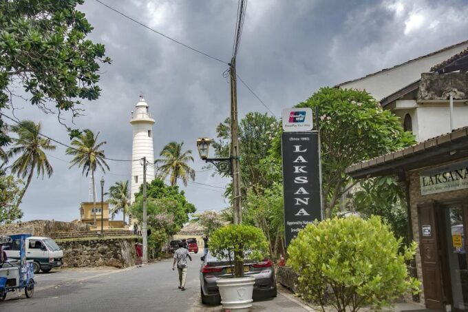 Sri Lank Galle Tour With 3-Hour Surfing With an Instructor - Surfing Conditions and Refund