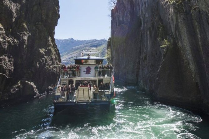 Stavanger: Waterfalls, Caves and Rock Tour By Sea - Experiencing Natures Wonders