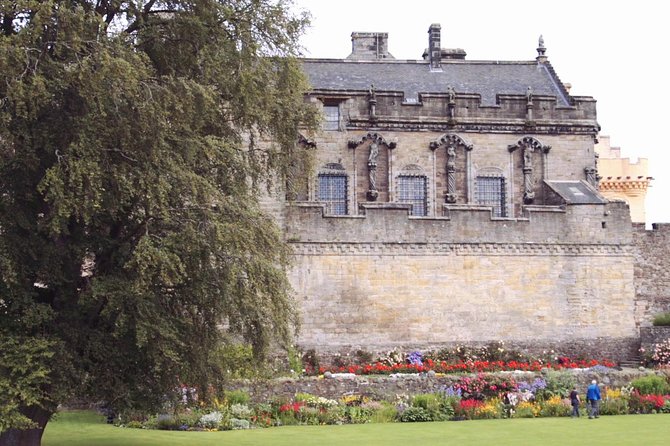 Stirling, Distillery, St Andrews 1 Day in Spanish From Edinburgh - Booking and Cancellation Policy