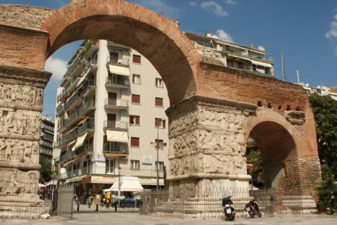 Thessaloniki: First Discovery Walk and Reading Walking Tour - Exploring Hidden Gems