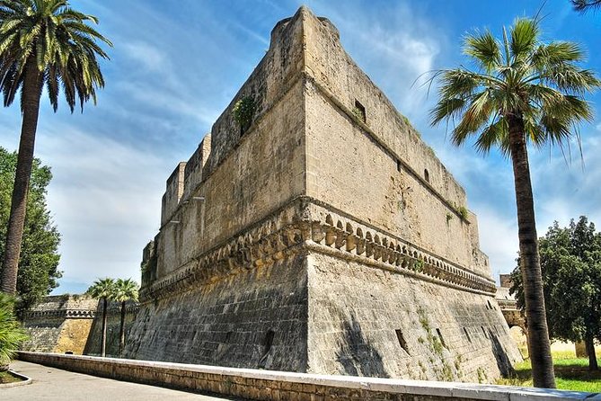 Tour of the Fortifications of Bari: the Defenses of the City and Their History - Guided Tour Highlights