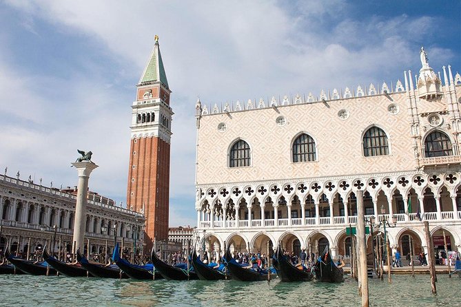 Venice's Hidden History Plus Murano Tour - Visiting Murano Island