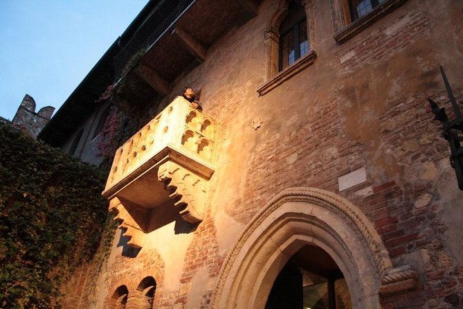 Verona Private Walking Tour - Traverse Charming City Squares