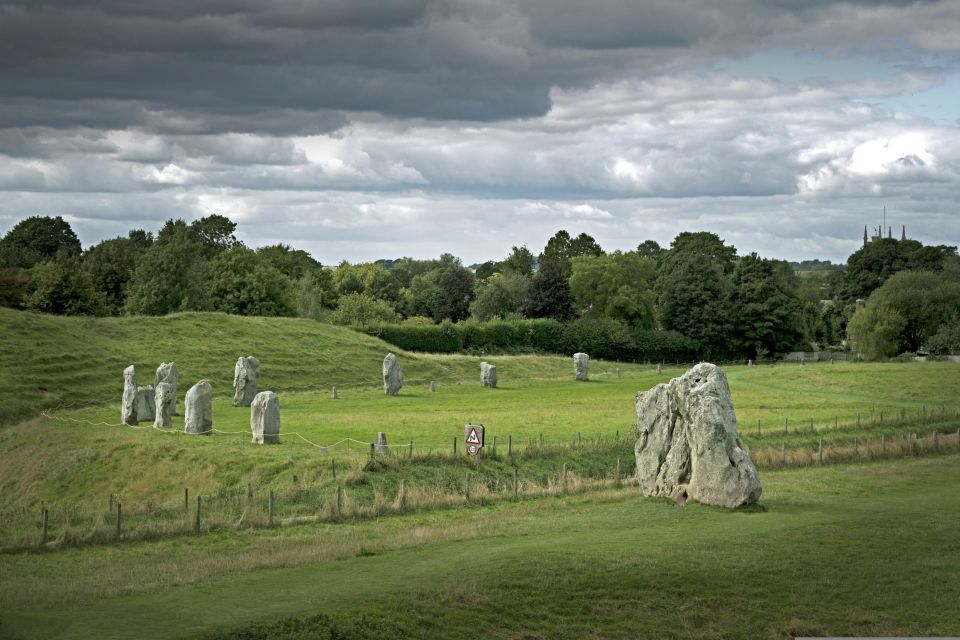 Wonders of Wiltshire (Interactive Guidebook) - Self-Drive Flexibility and Convenience