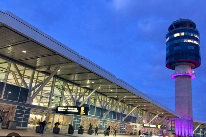 Yvr Arrival Private Transfer to Vancouver Hotels Cruise Ships - Gratuities and Wait Time