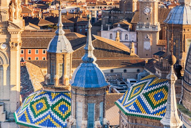 Zaragoza Scavenger Hunt and Sights Self-Guided Tour - Self-Guided Walking Tour