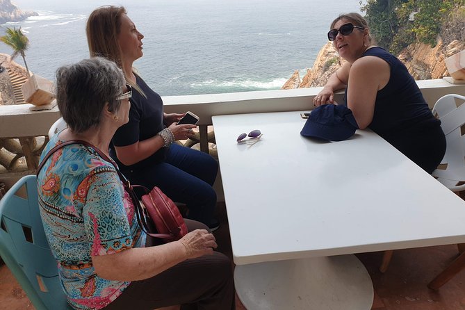 4HRS Small Group Half Day City Tour With Lunch at High Divers - Pricing and Cancellation