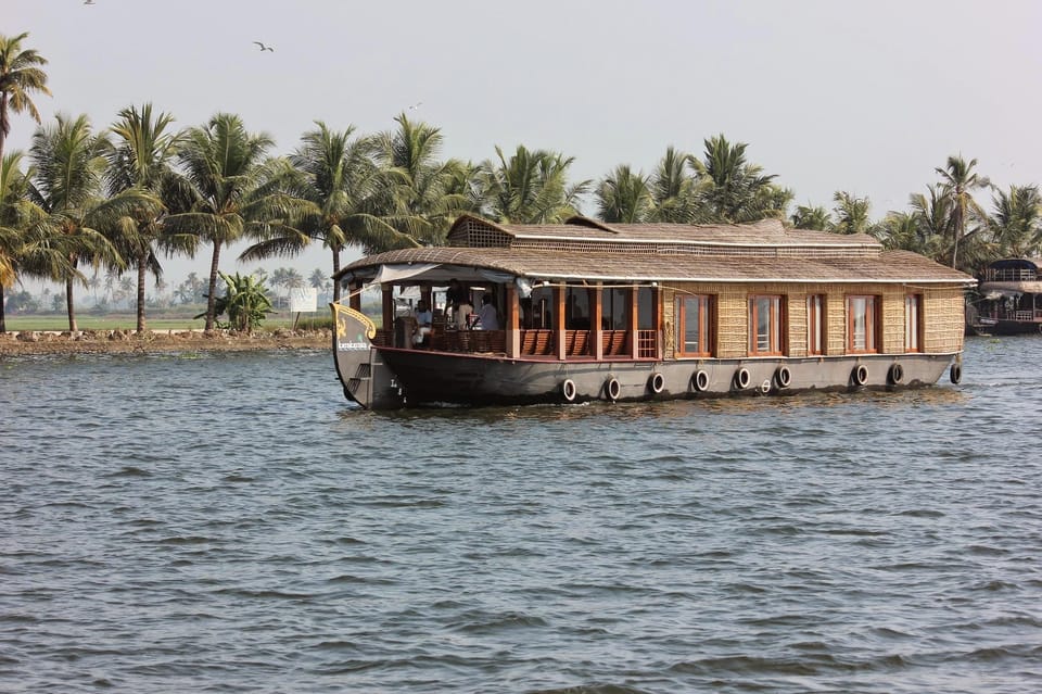 8-Days Kerala Tour Packages From Cochin With Houseboat Stay - The Sum Up